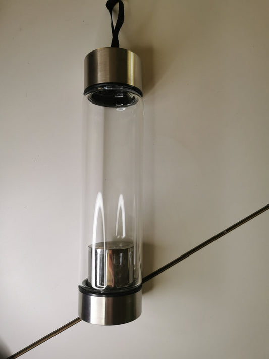 Glassflaske med Tesil – Perfekt for Teelskere på Farten 🍃💧